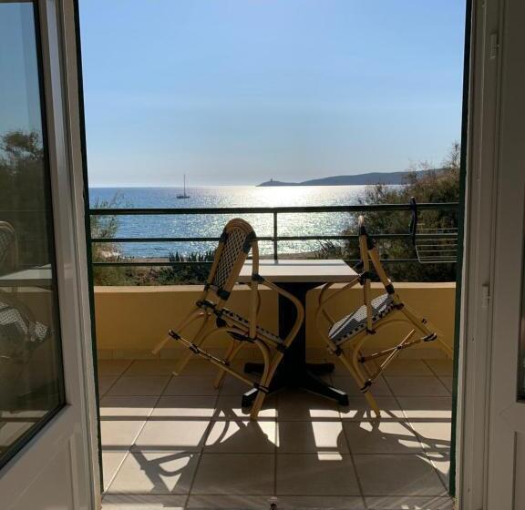 Номер Стандарт Вид на Море, Thalassa