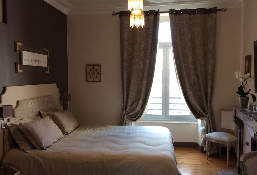 Номер Стандарт, Les Lamartine Chambres D Hôtes