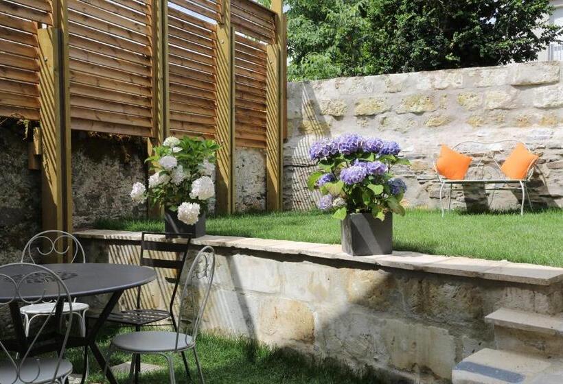 Номер Стандарт, Loire Escale