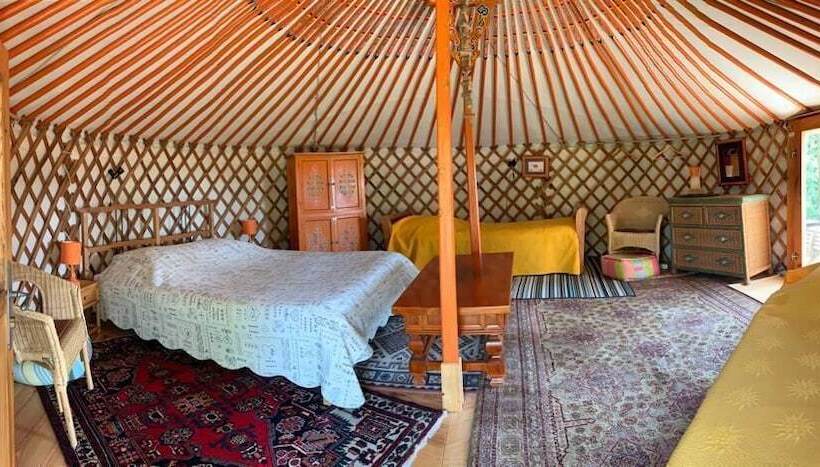 Standard Tent, Mas Escombelle