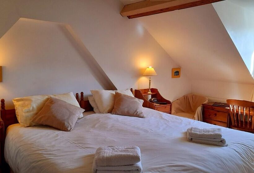 Номер Стандарт, Montacute Country Tearoooms B&b