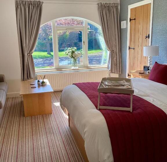 Люкс Deluxe Кровать Кинг, The Garden Suites At Snape Castle Mews