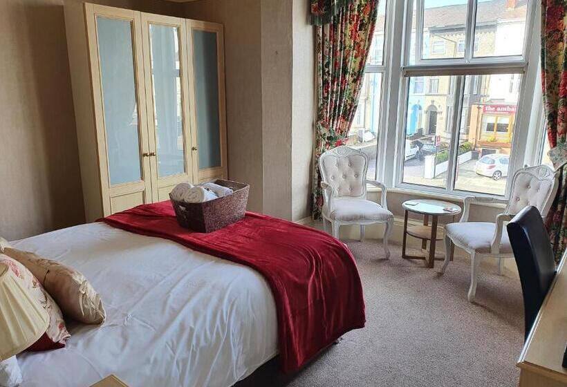 اتاق لوکس با تخت بزرگ, The Braemar Southport
