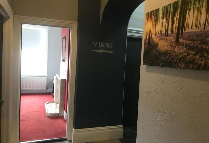 מיטה בחדר משותף, Newcastle House Rothbury