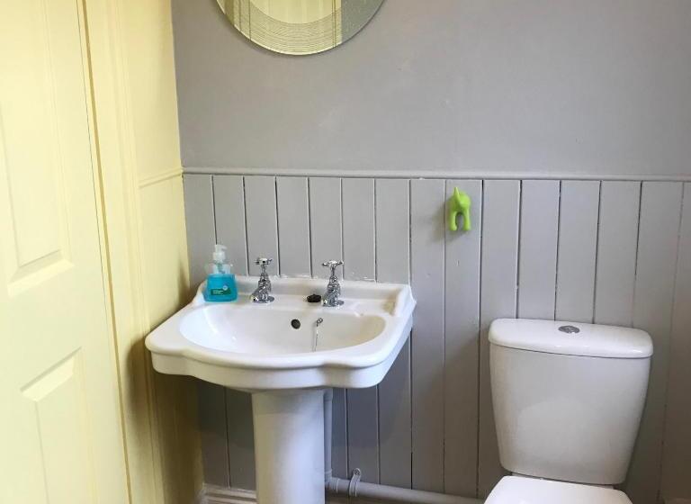 מיטה בחדר משותף, Newcastle House Rothbury