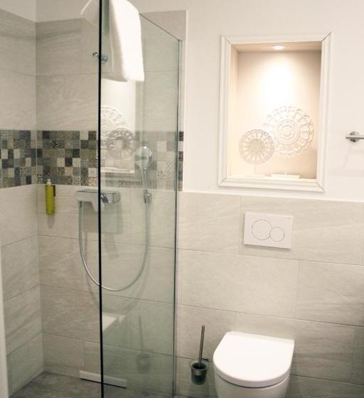 标准间带阳台, Winzerhotel Trautwein