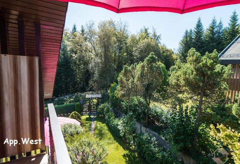 Апартаменты 1 Спальня с Балконом, Landhaus Gruden Sommerberg