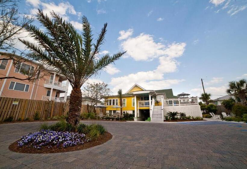 آپارتمان 1 خوابه با چشم‌انداز باغ, Georgianne Inn & Suites Check In 212 Butler Ave