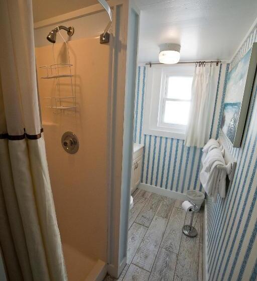 آپارتمان 1 خوابه با چشم‌انداز باغ, Georgianne Inn & Suites Check In 212 Butler Ave