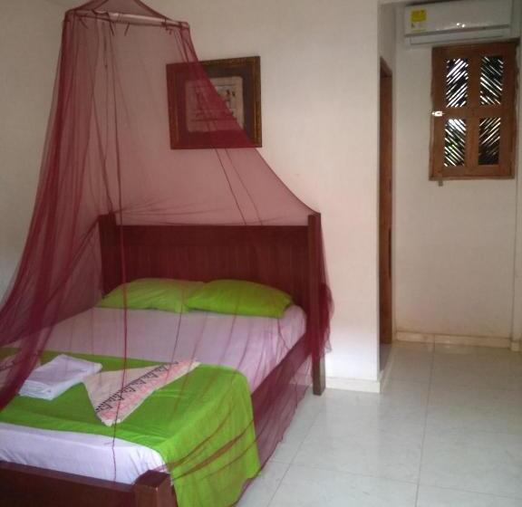 디럭스 룸, Hostal Nibuni Palomino