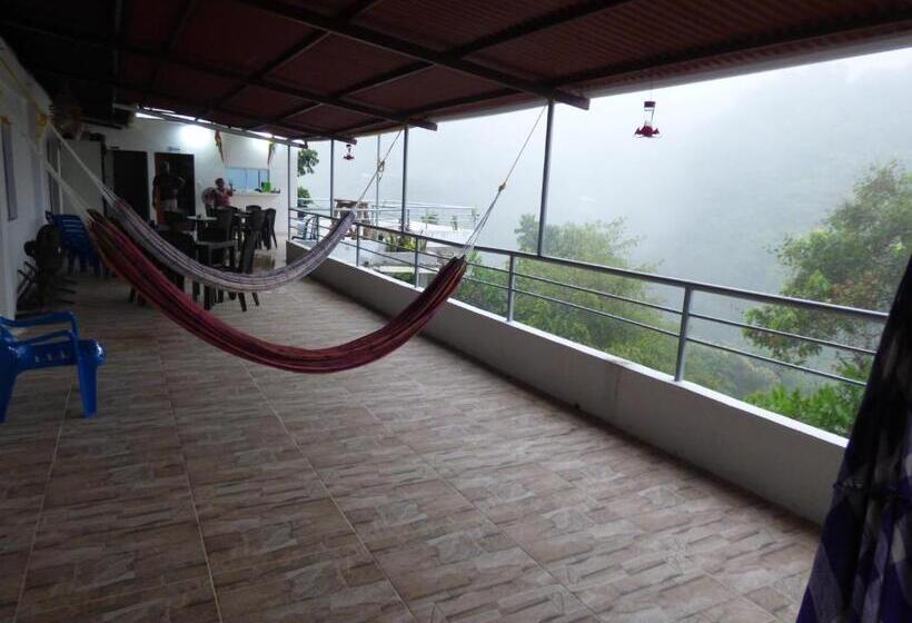 패밀리 룸 산 전망, Hostal Alto De La Montaña