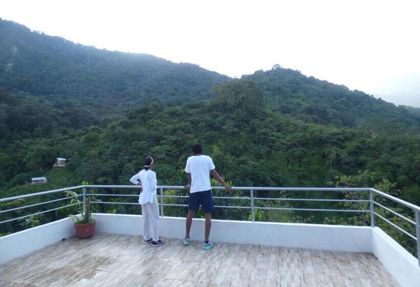 스탠다드 트리플 룸, Hostal Alto De La Montaña