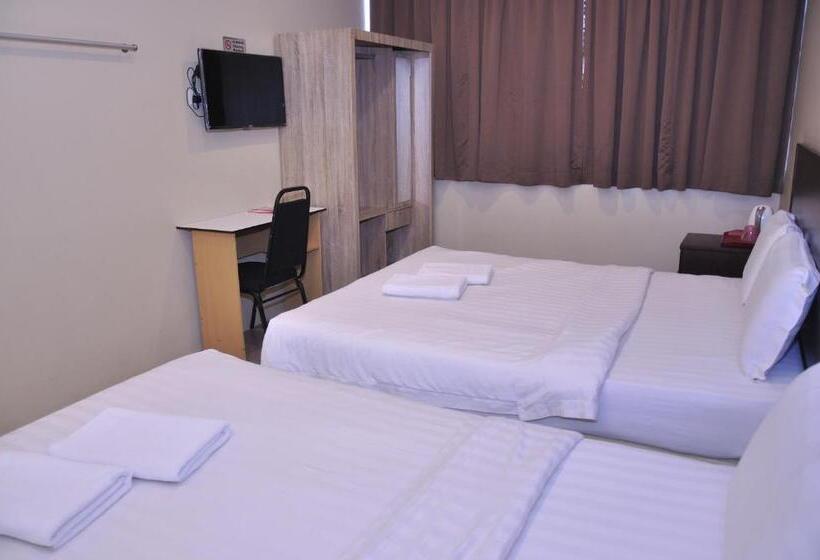 اتاق خانوادگی, Kuching Transit Inn