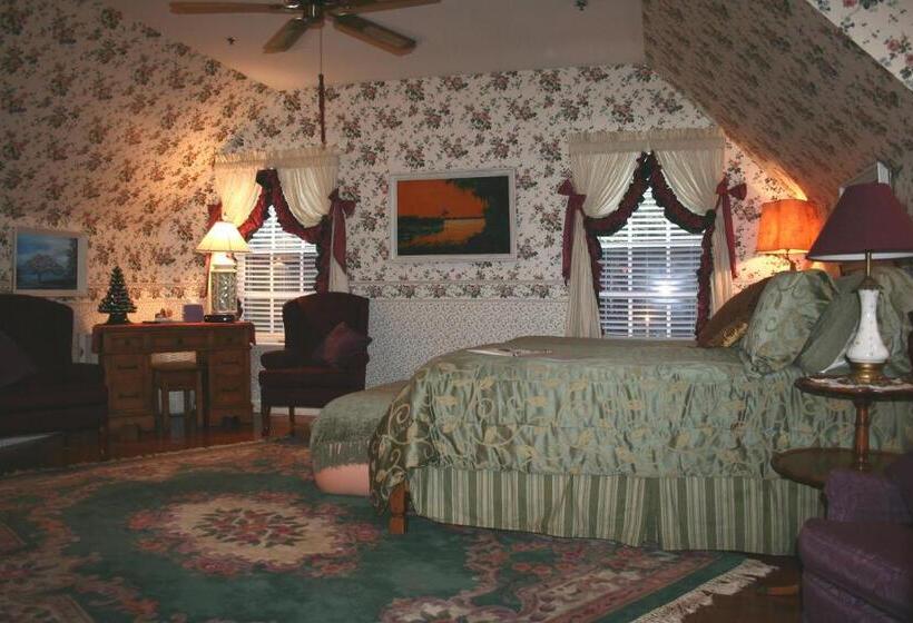디럭스 스위트 킹 침대, Heron Cay Lakeview Bed & Breakfast