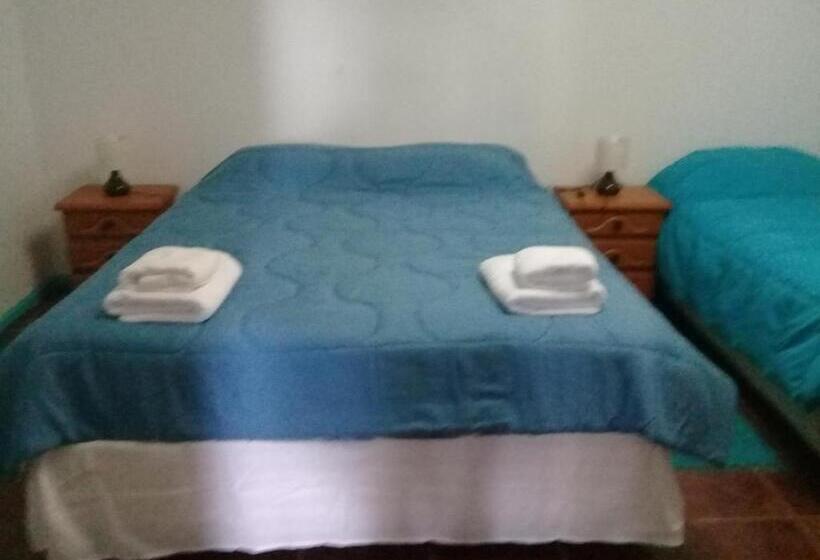 家庭间, Hostal Casa Azul