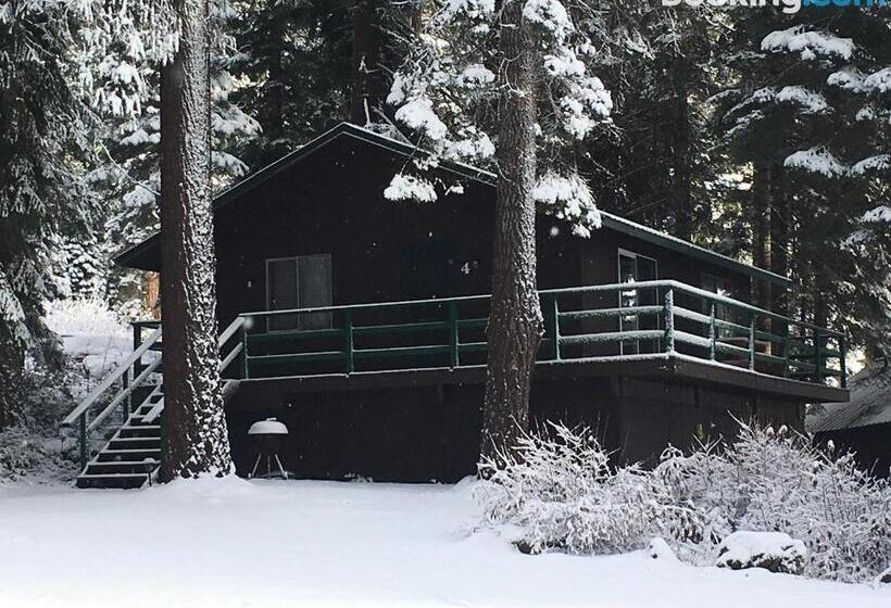 Шале 1 Спальня, Crater Lake Gateway Rocky Point Resort