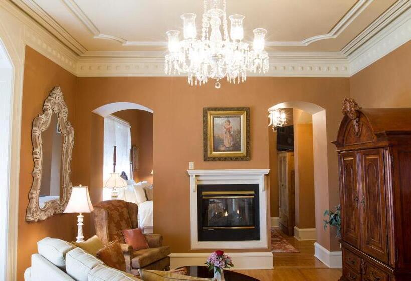 Люкс Повышенной Комфортности, The Foxglove Inn