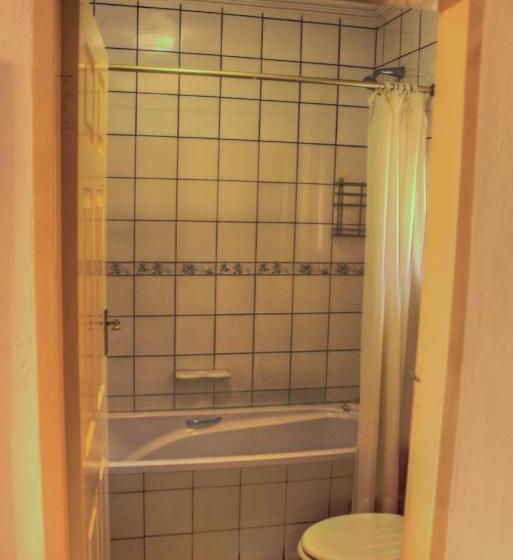 패밀리 룸, Marlot Guest House