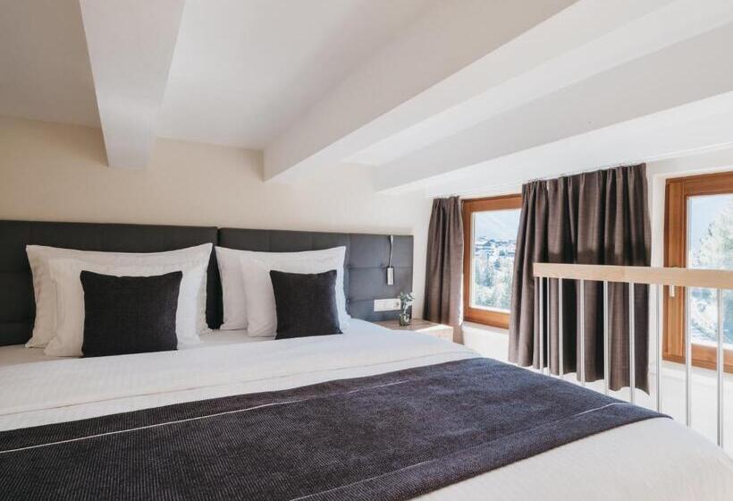 2 Bedroom Premium Apartment with Views, Vaya Terrazena Serfaus