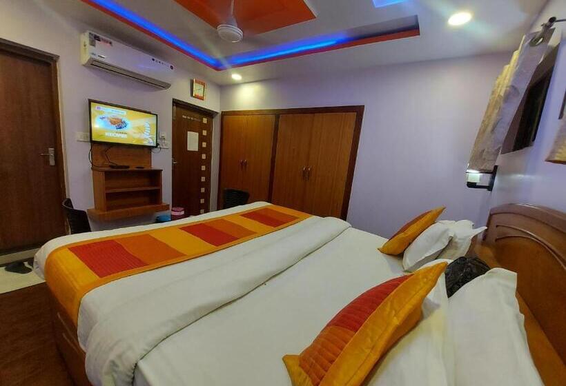 Номер Deluxe, Shaleen Elegance Homestay Nakki Lake 400 Meters