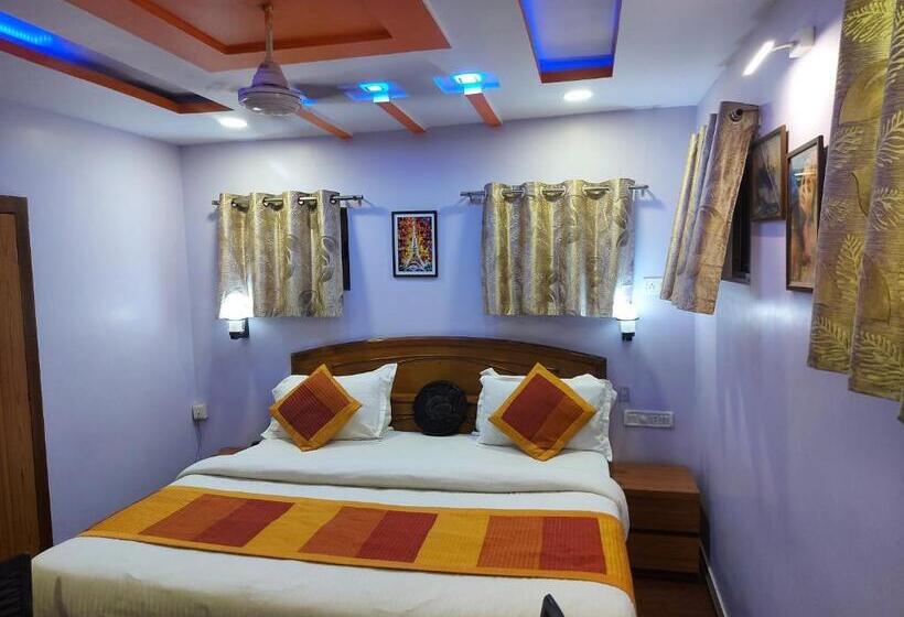 Номер Deluxe, Shaleen Elegance Homestay Nakki Lake 400 Meters