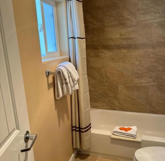 标准间, Abram Inn & Suites