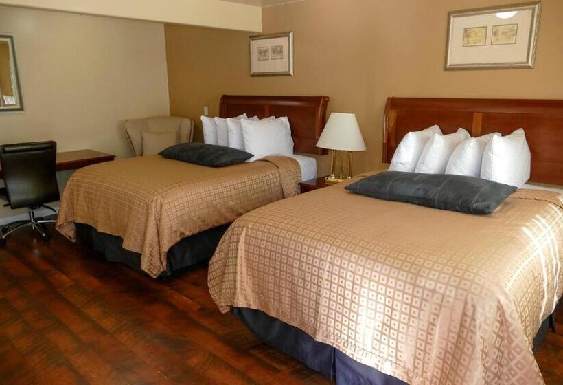 标准三人间, Abram Inn & Suites