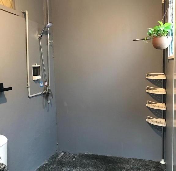 Номер Economy Индивидуальный, Grayhaus Guest House