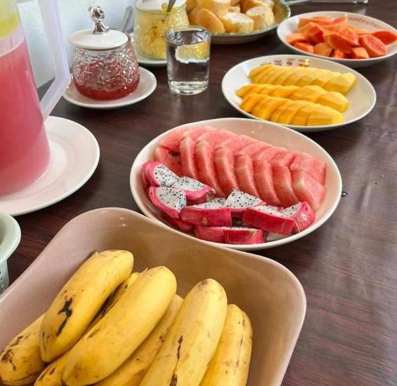 اتاق خانوادگی, Nice View Guesthouse