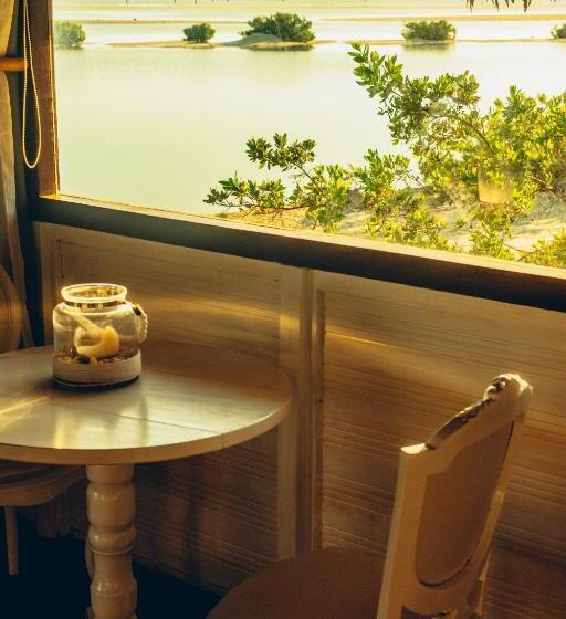스탠다드 방갈로, Kitejuba Bungalows