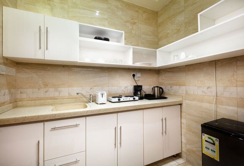 Апартаменты 2 Спальни, Gardens View Apart