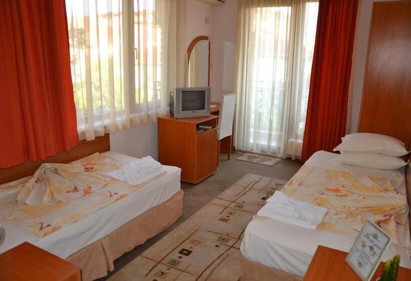 חדר סטנדרט עם טרסה, Nirvana Guest House