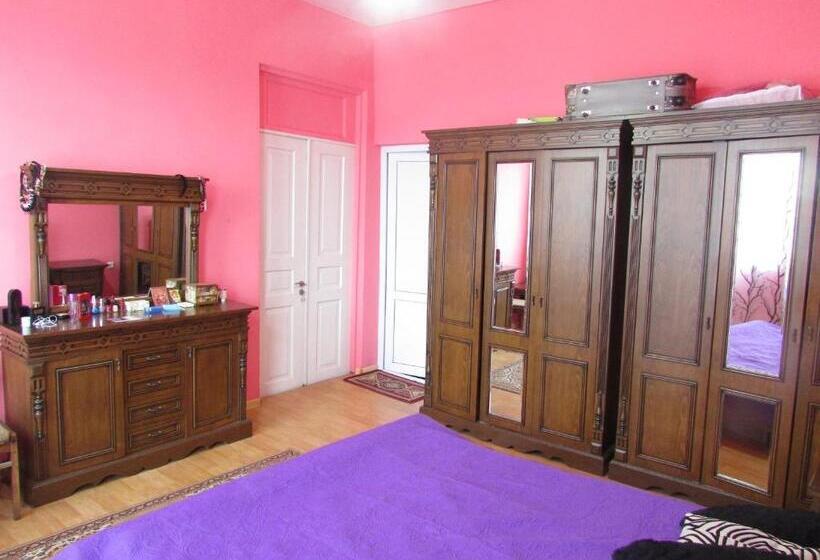 اتاق استاندارد, Joni Guest House