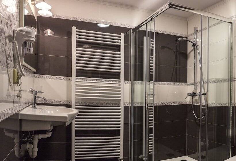 Номер Deluxe, Penzion Longus