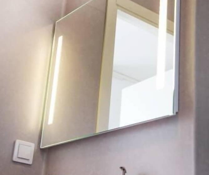 استودیوی استاندارد, Easy Livin  Apartment