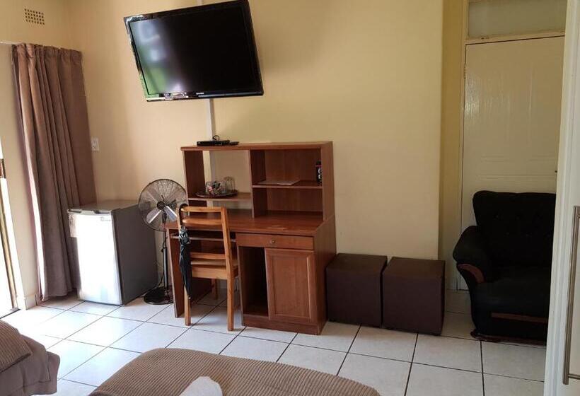 اتاق استاندارد با چشم‌انداز باغ, Ezulwini Guest House