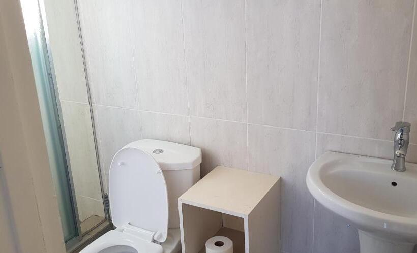 اتاق استاندارد برای معلولان, Ezulwini Guest House