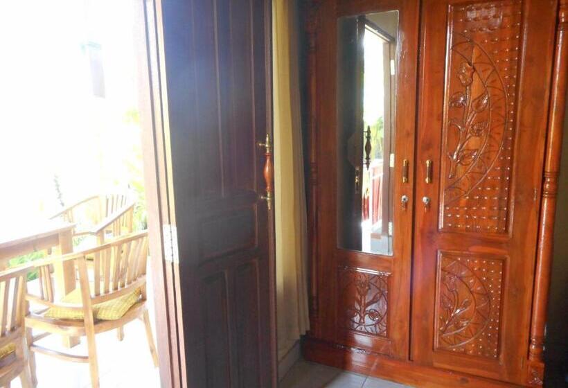 발코니 디럭스 룸, Cegeng Lestari Guest House