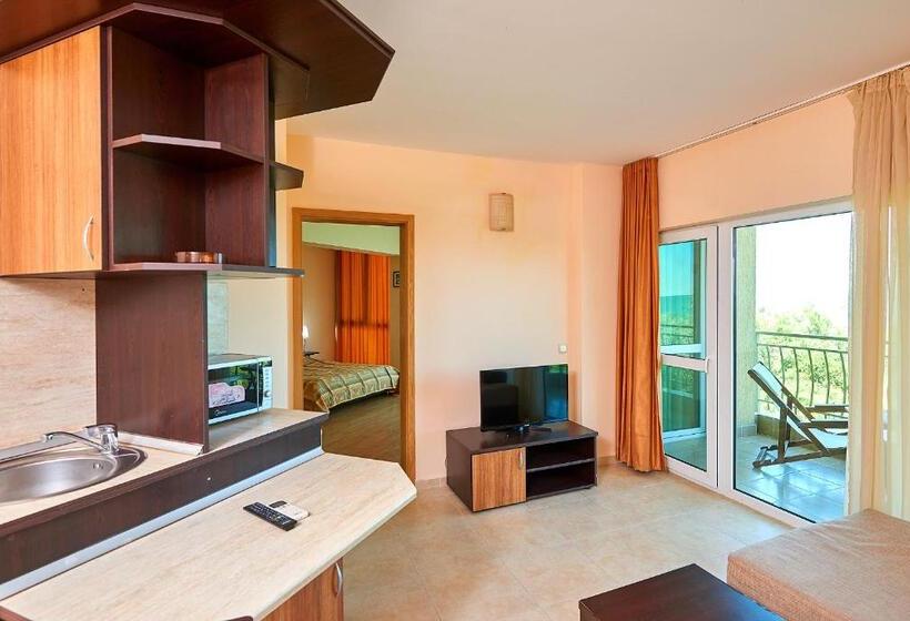 آپارتمان 1 خوابه با تراس, Guest House California