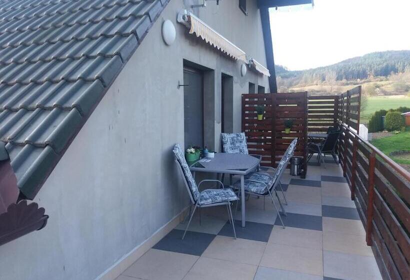 Standard Studio, Guest House Sherpa