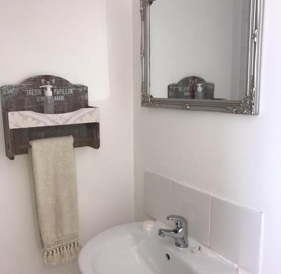 Четырехместный Номер Стандарт, Bay Breeze Guesthouse Selfcatering