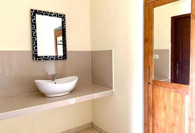 اتاق استاندارد, Tregge Surf Camp Uluwatu