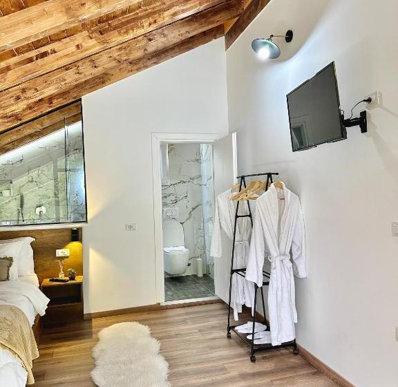 이그제큐티브 스위트, Guesthouse Marashi