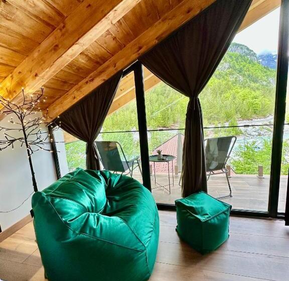 발코니 디럭스 룸, Guesthouse Marashi