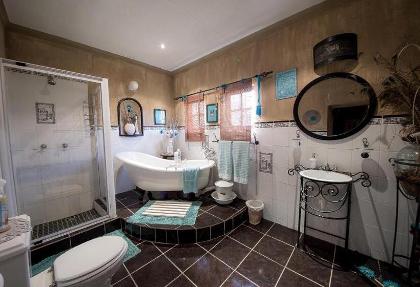 Номер Стандарт Вид на Бассейн, Tarentaalrand Guesthouse