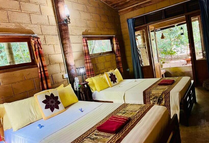 Номер Стандарт Вид на Сад, Kandy Eco Retreat