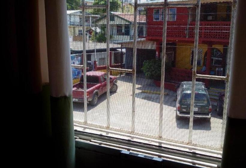 اتاق استاندارد, Don Santiago Guesthouse Downtown