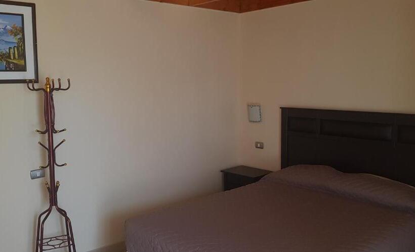 标准三人间, Hostal Atacama North