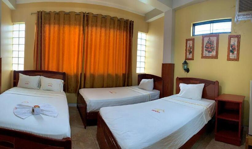 스탠다드 트리플 룸, Hostal Ventura Isabel