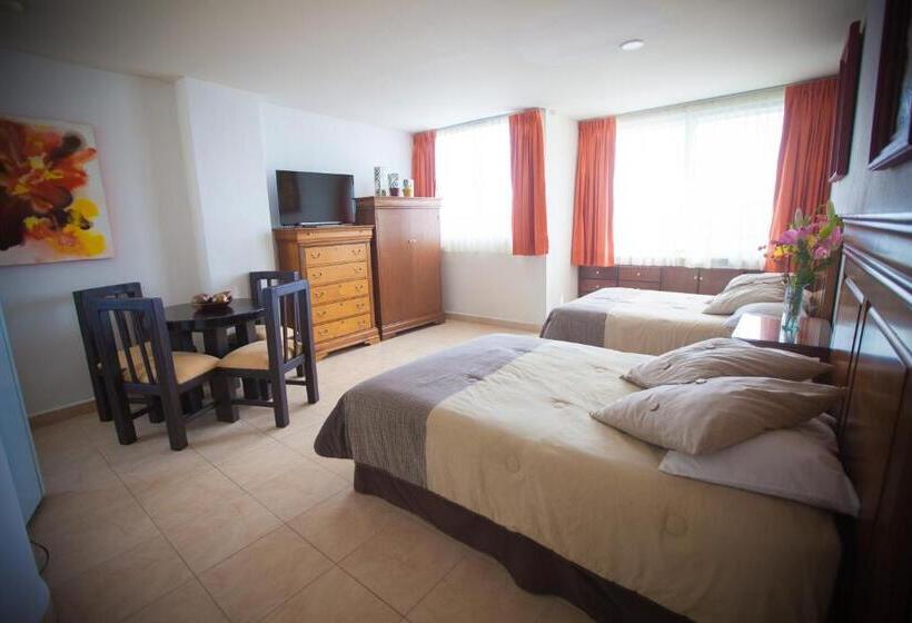 Standard-studio, Banderas Suites